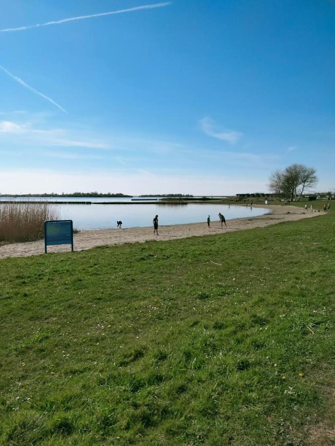 Bj Chalets - Robbengat 68 - Gezellige Chalet Op Vakantiepark Lauwersoog! Vroege Incheck! المظهر الخارجي الصورة