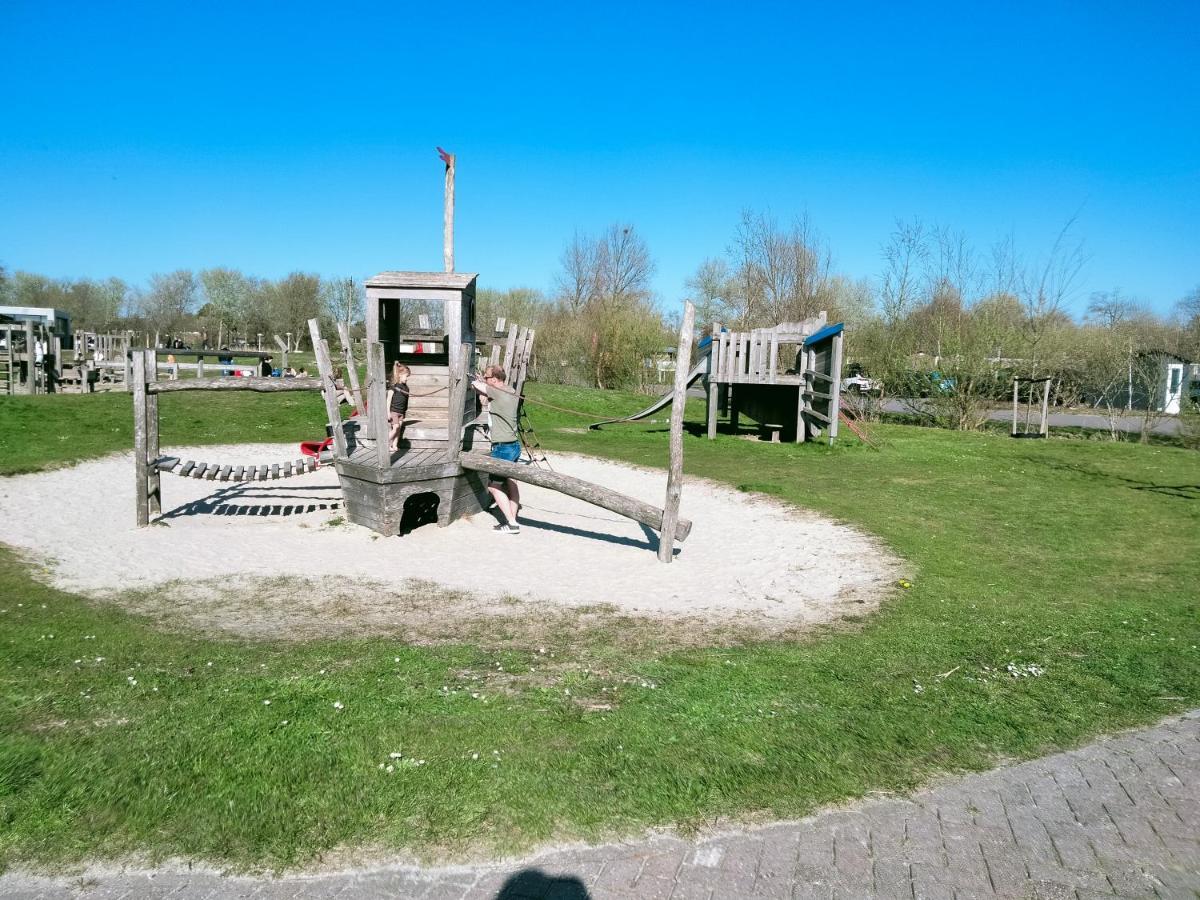Bj Chalets - Robbengat 68 - Gezellige Chalet Op Vakantiepark Lauwersoog! Vroege Incheck! المظهر الخارجي الصورة
